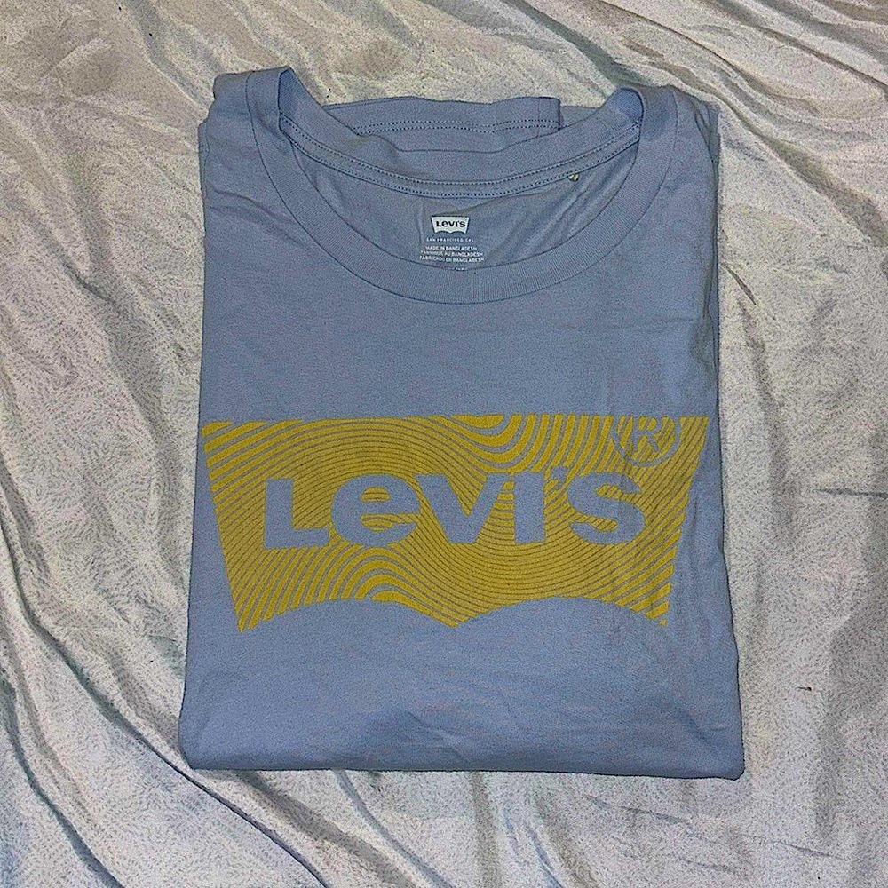 Levi’s T-shirt light purple